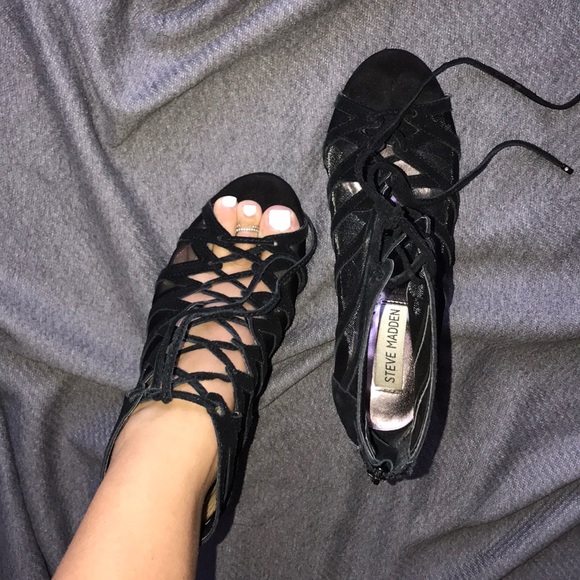 Steve Madden tie up pumps worn once! - Picture 3 of 3
